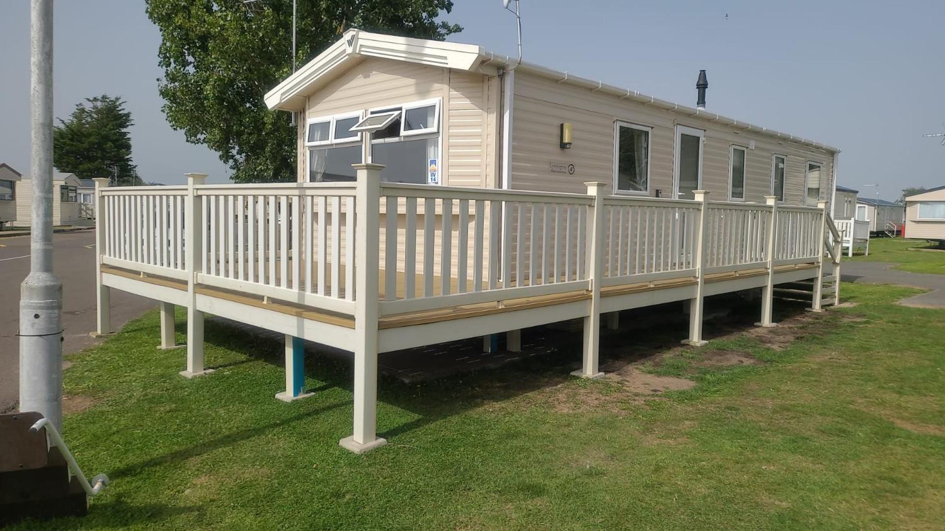 8 Bed Sun Decked Caravan Unlimited High Speed Wifi And Fun At Seawick Holiday Park クラクトン・オン・シー エクステリア 写真